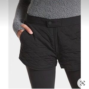 Athleta toasty buns shorts